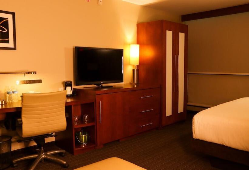 Отель Marinn Place Financial District