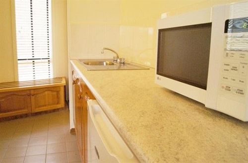 هتل Monte Villa Motor Inn