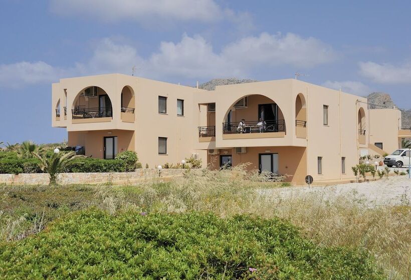 호텔 Nanakis Beach Apartments