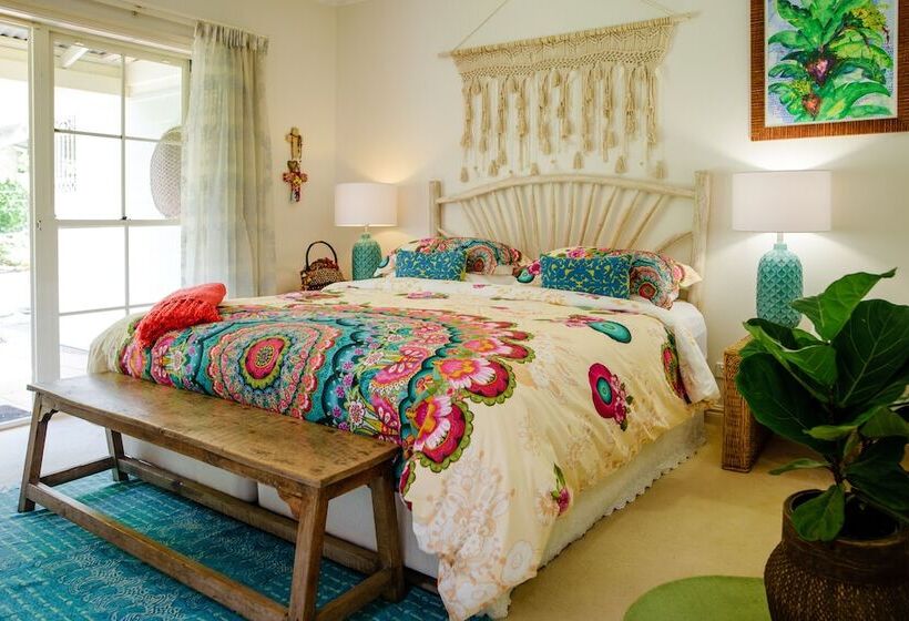 Отель Noosa Valley Manor B&b