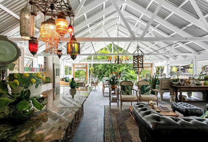 Отель Noosa Valley Manor B&b