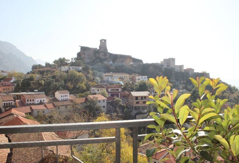 בית מלון כפרי Panorama Kruje View On The Castle And The Old Town