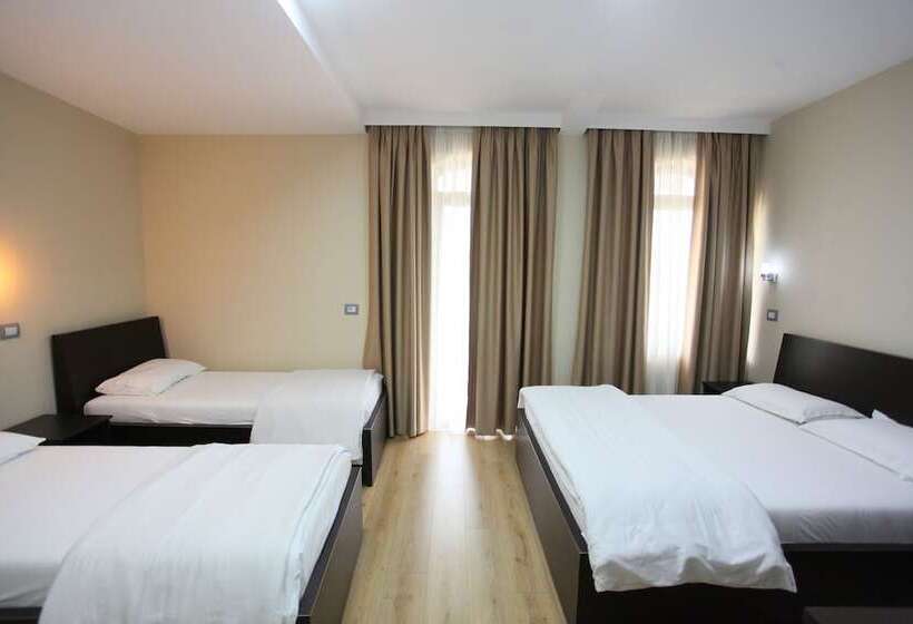 בית מלון כפרי Panorama Kruje View On The Castle And The Old Town