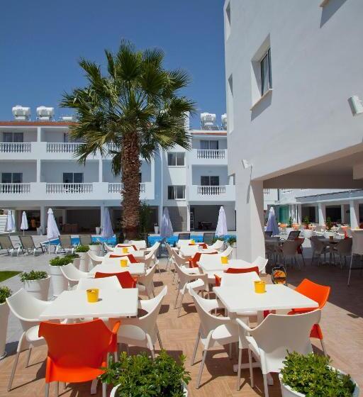 Princessa Vera Hotel Apartments