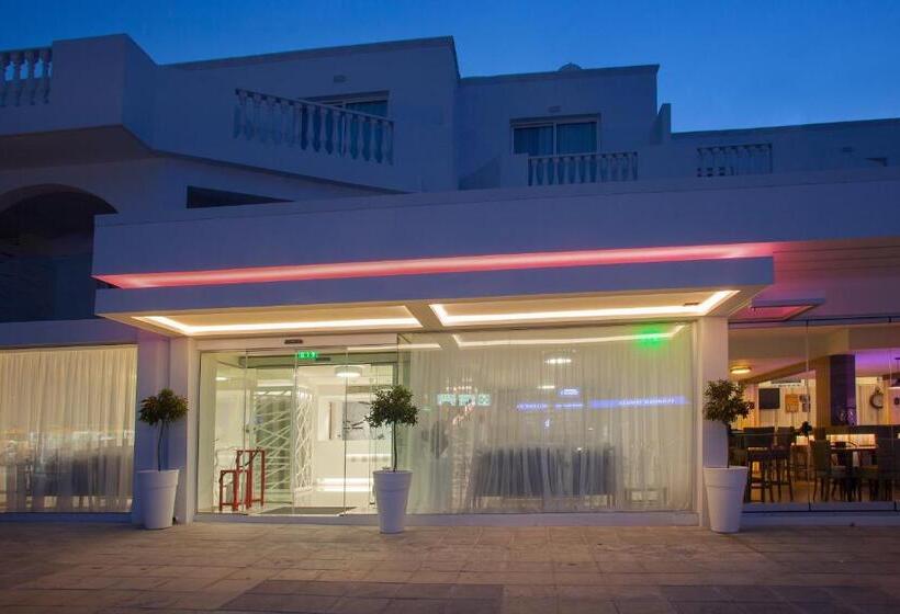 Princessa Vera Hotel Apartments