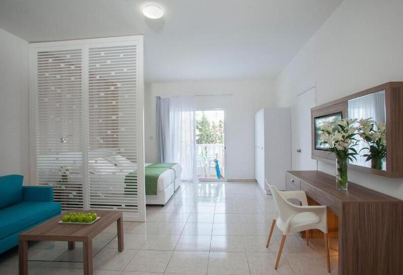 Princessa Vera Hotel Apartments