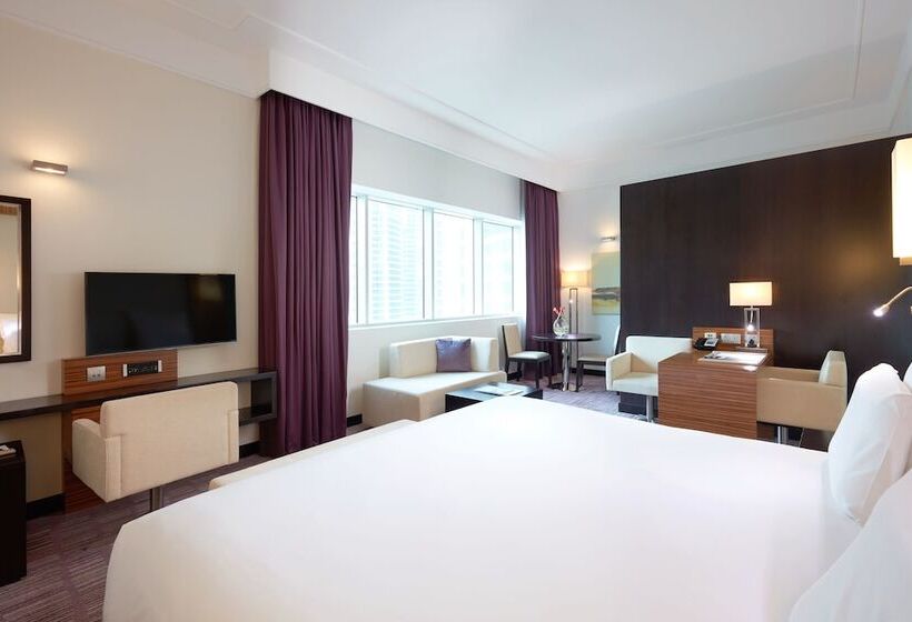 هتل Pullman Dubai Jumeirah Lakes Towers