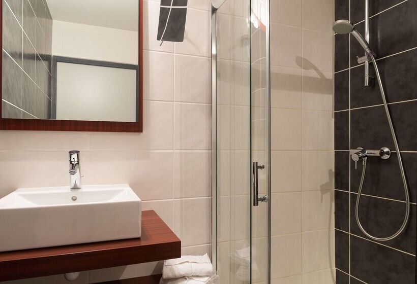 Отель The Originals City, Le Mas De Grille, Montpellier Sud