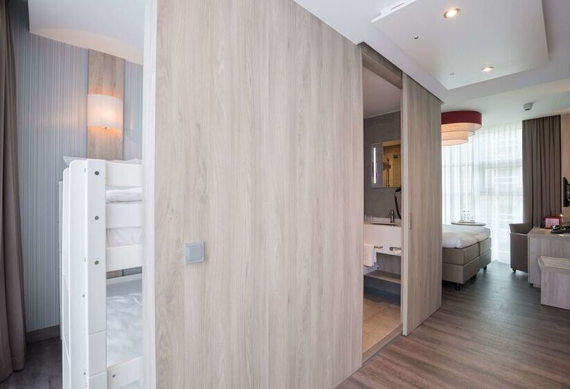 Отель Ramada The Hague Scheveningen