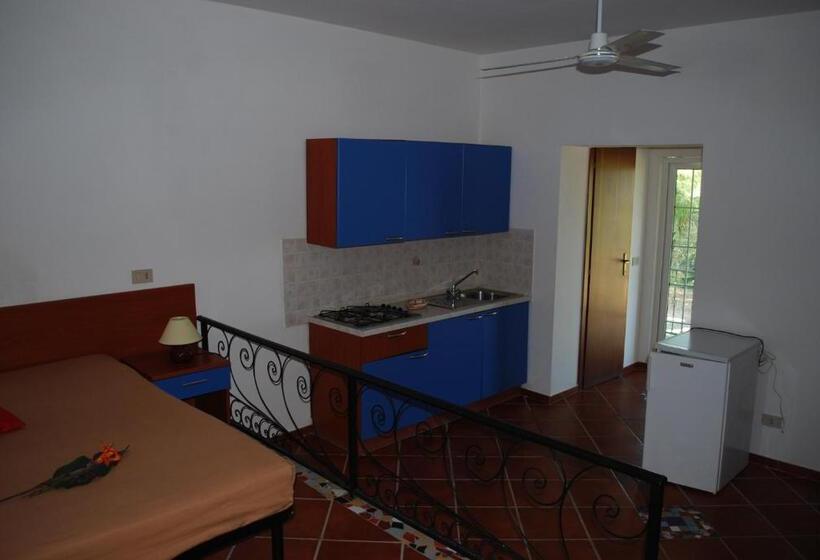 هتل Residence Emarine