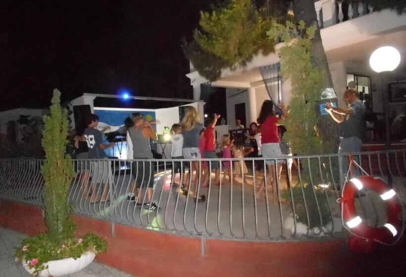 هتل Residence Emarine