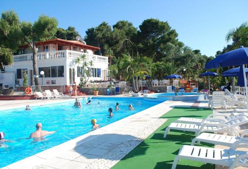 هتل Residence Emarine