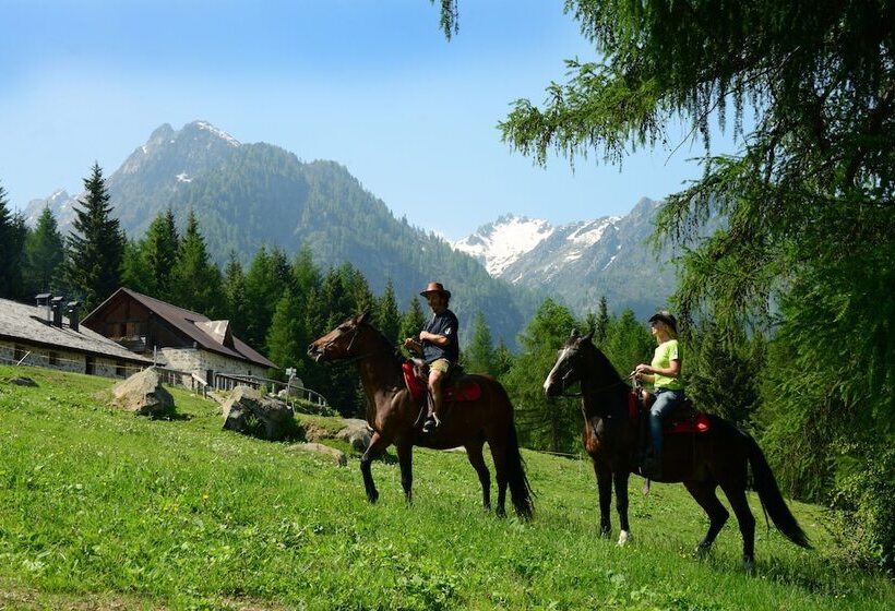 בית מלון כפרי Residence Kristall