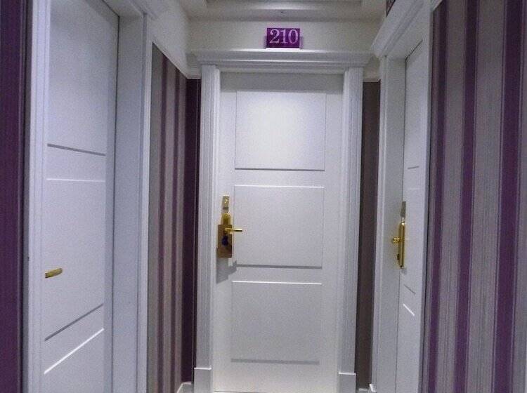 هتل Residence Villa Del Mare