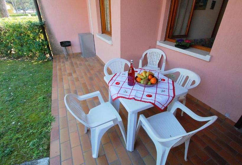 فندق Villaggio Azzurro