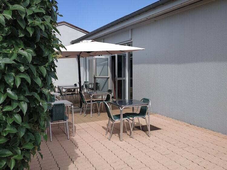 Отель Restaurant Du Lac Agen