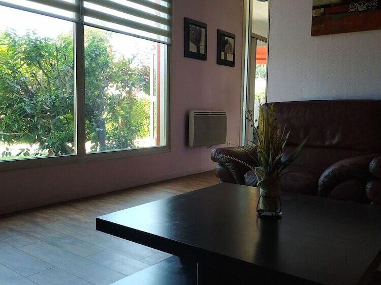 Отель Restaurant Du Lac Agen