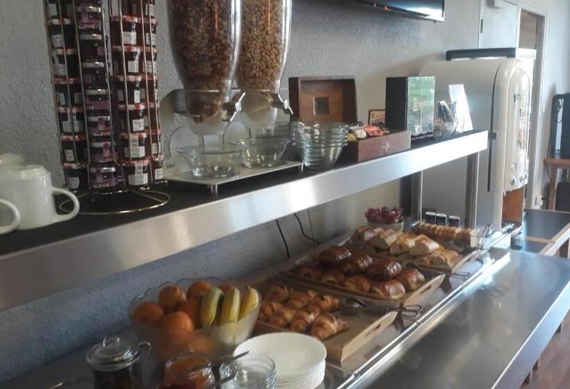 Отель Restaurant Du Lac Agen