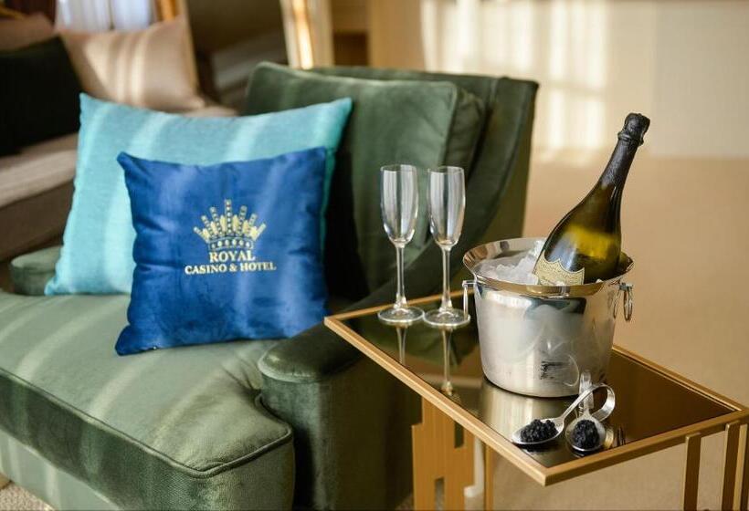 هتل Royal Casino &