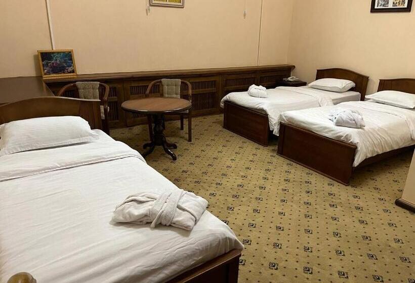 فندق Royal Palace