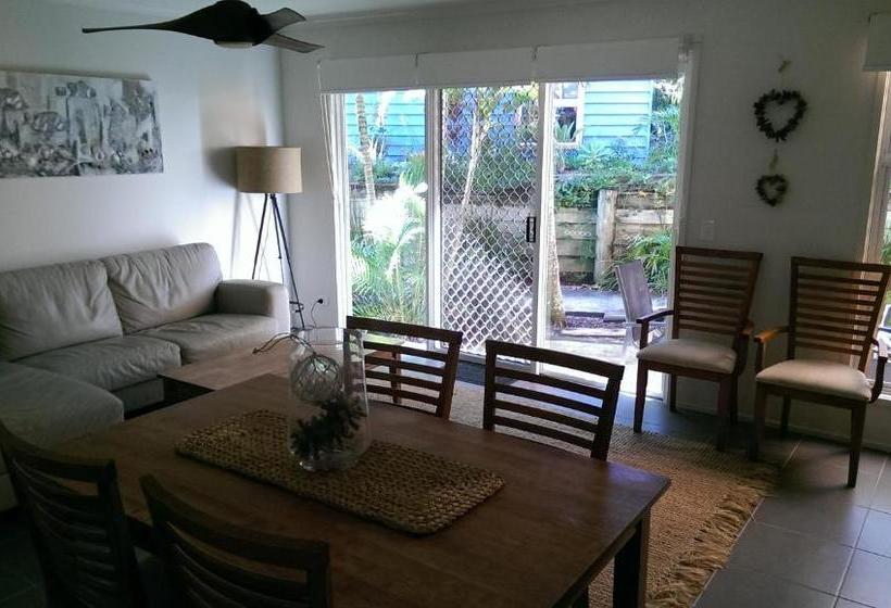 هتل Sails Lifestyle Resort