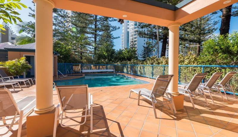 هتل San Mateo On Broadbeach