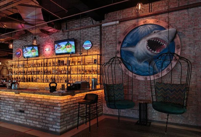 هتل Sevastopol Modern