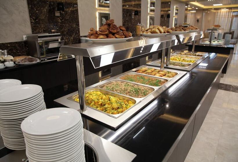 هتل Sevastopol Modern