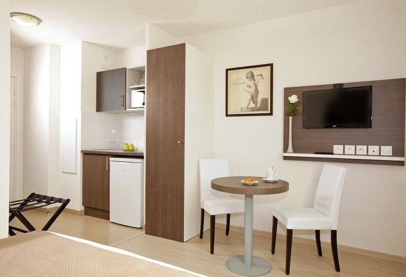 ホテル Séjours & Affaires Massy Atlantis