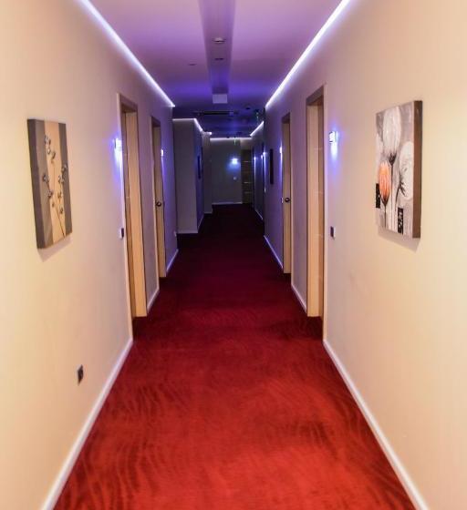 Sky 2 Hotel Tirana