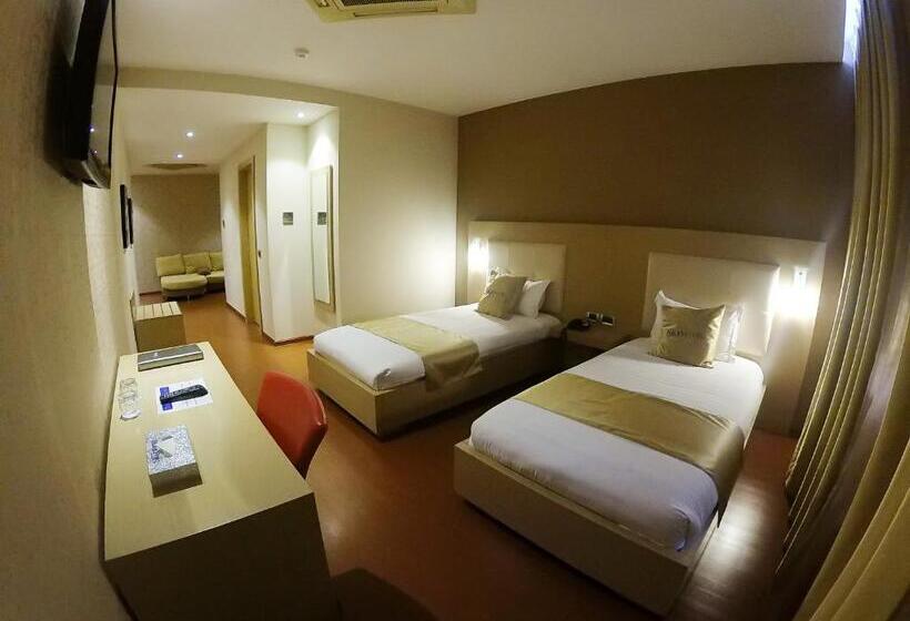 Sky 2 Hotel Tirana