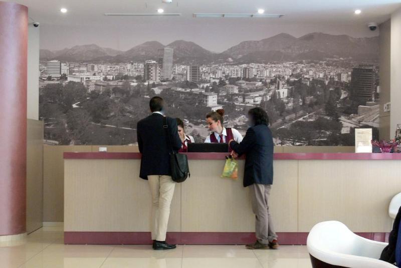 Sky 2 Hotel Tirana