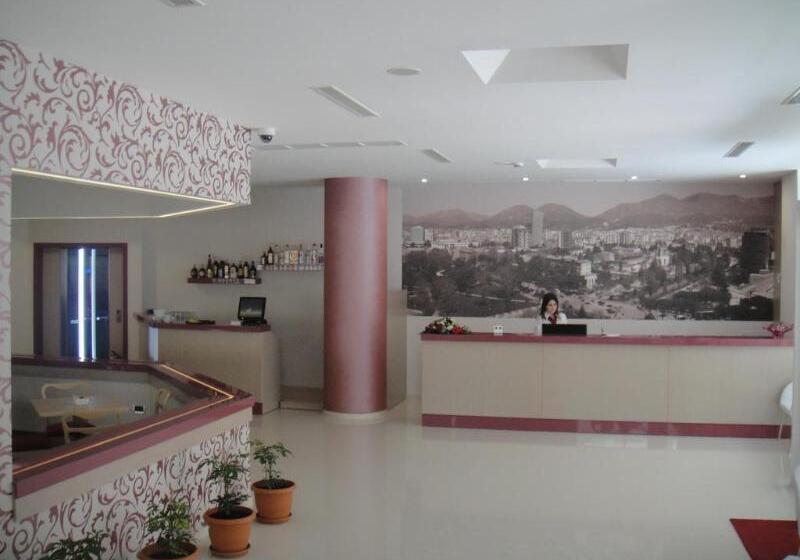 Sky 2 Hotel Tirana