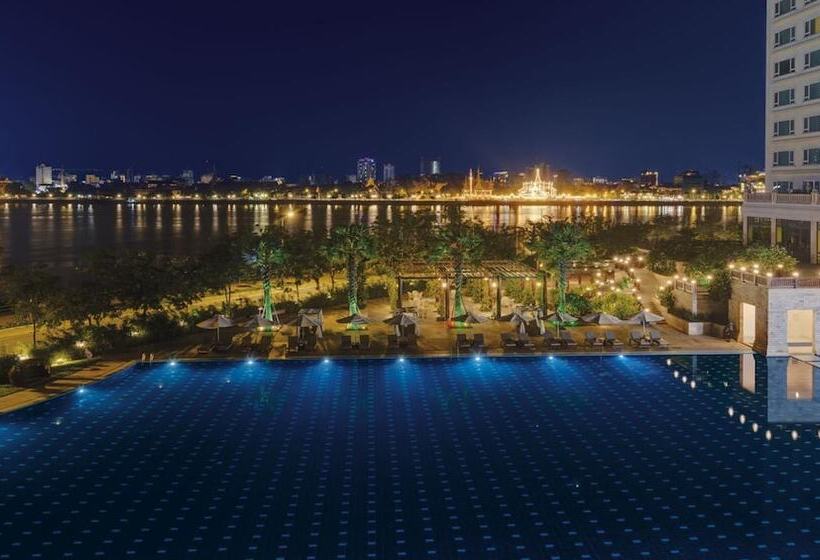 בית מלון כפרי Sokha Phnom Penh