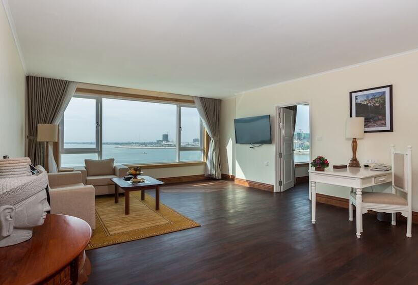 בית מלון כפרי Sokha Phnom Penh