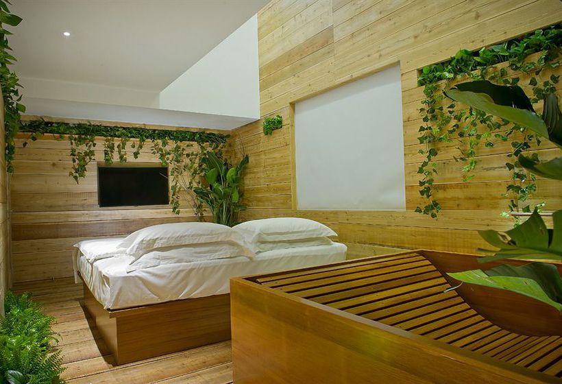 Отель The Emperor Tiananmen Beijing