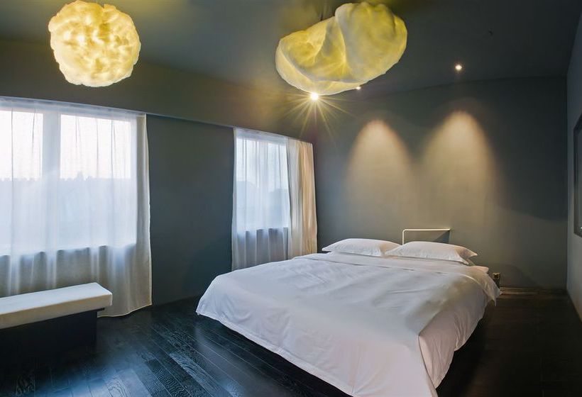 Отель The Emperor Tiananmen Beijing