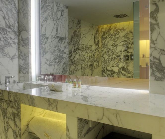 Отель The Emperor Tiananmen Beijing