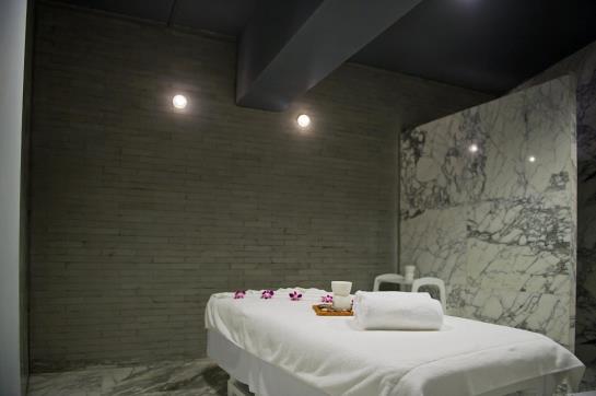 Отель The Emperor Tiananmen Beijing