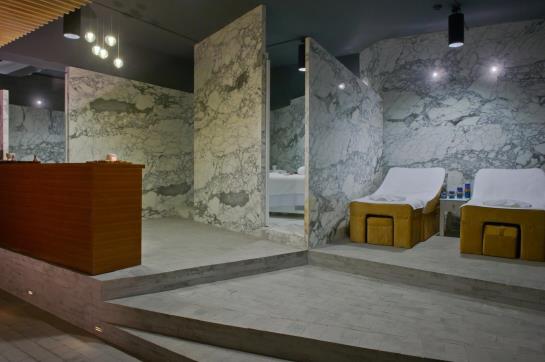 Отель The Emperor Tiananmen Beijing