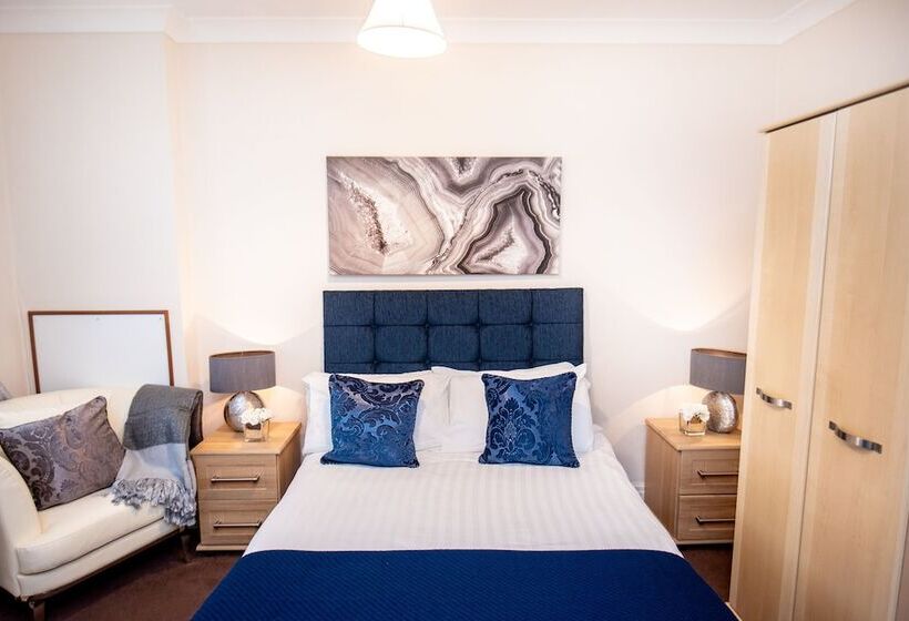 בית מלון כפרי Trivelles Seaview