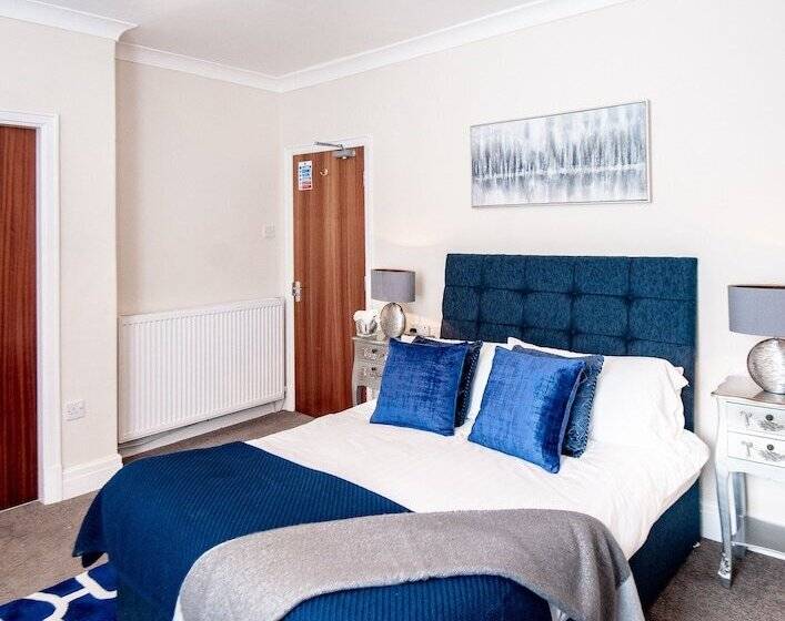 בית מלון כפרי Trivelles Seaview