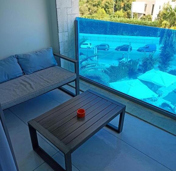 ホテル TRYP by Wyndham Corfu Dassia