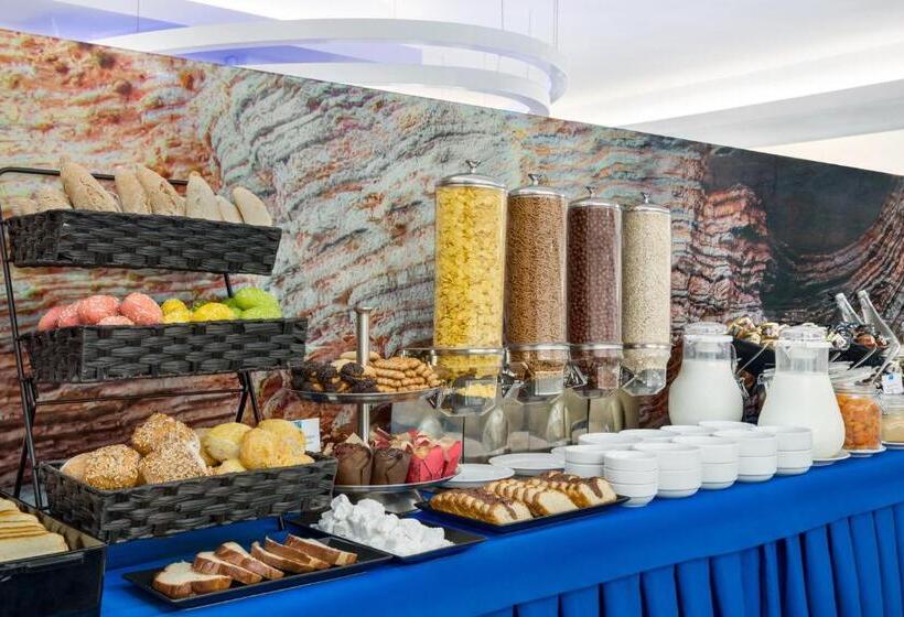 هتل TRYP by Wyndham Corfu Dassia