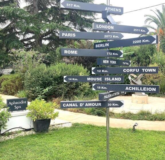 ホテル TRYP by Wyndham Corfu Dassia