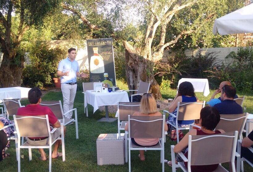 ホテル TRYP by Wyndham Corfu Dassia