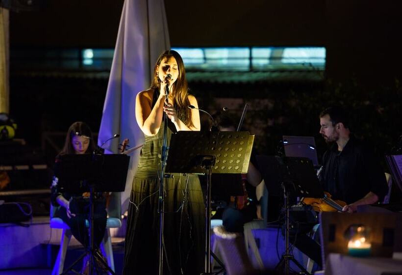 ホテル TRYP by Wyndham Corfu Dassia