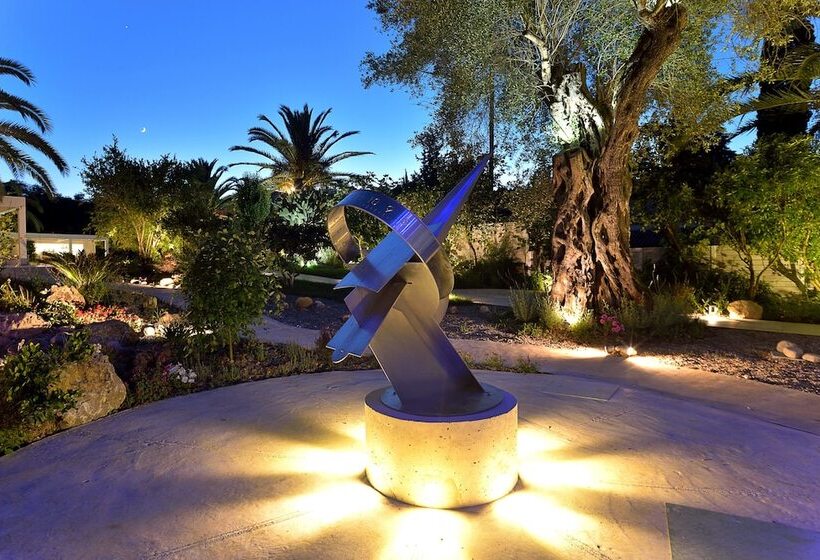 ホテル TRYP by Wyndham Corfu Dassia