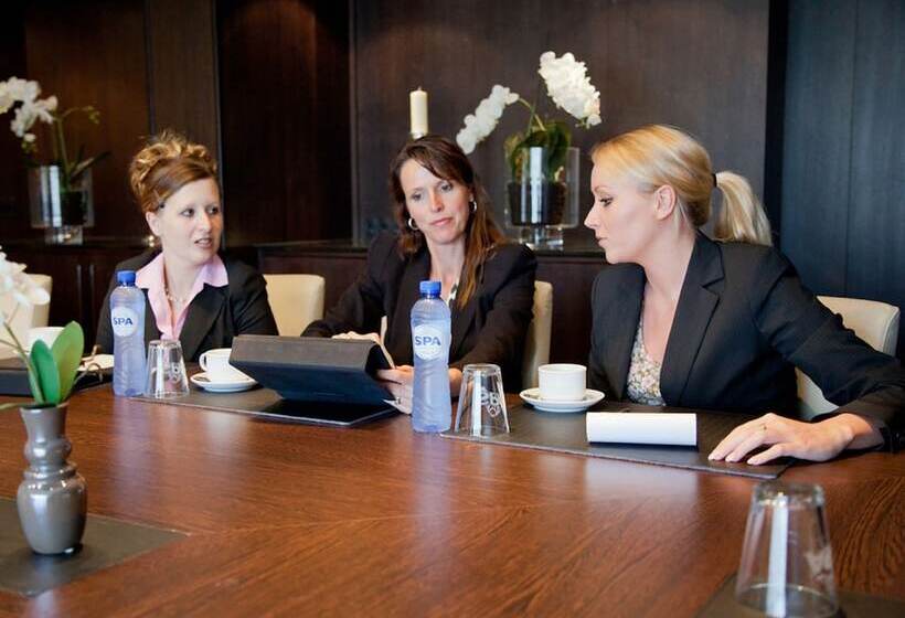 בית מלון כפרי Van Der Valk Spier Dwingeloo