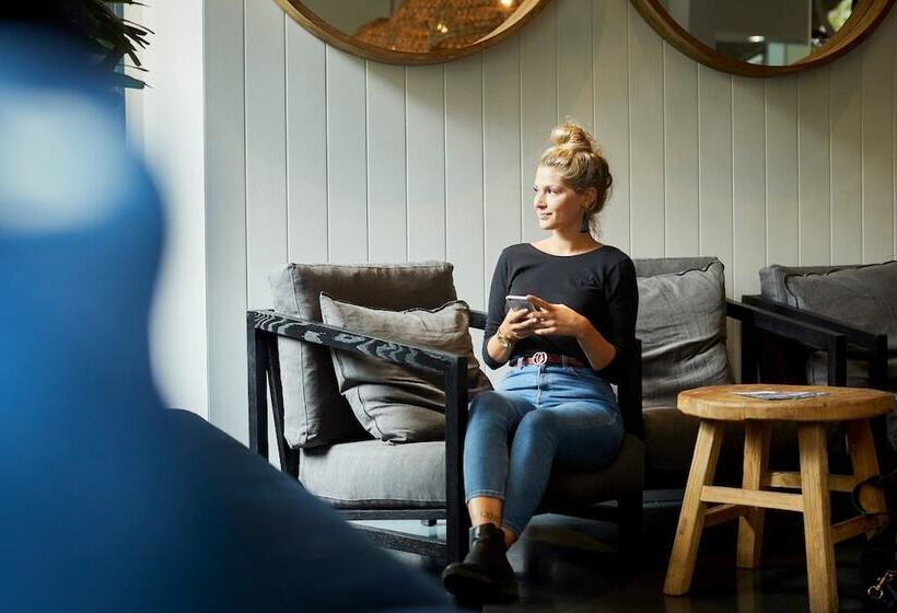 هتل Wake Up! Sydney Central